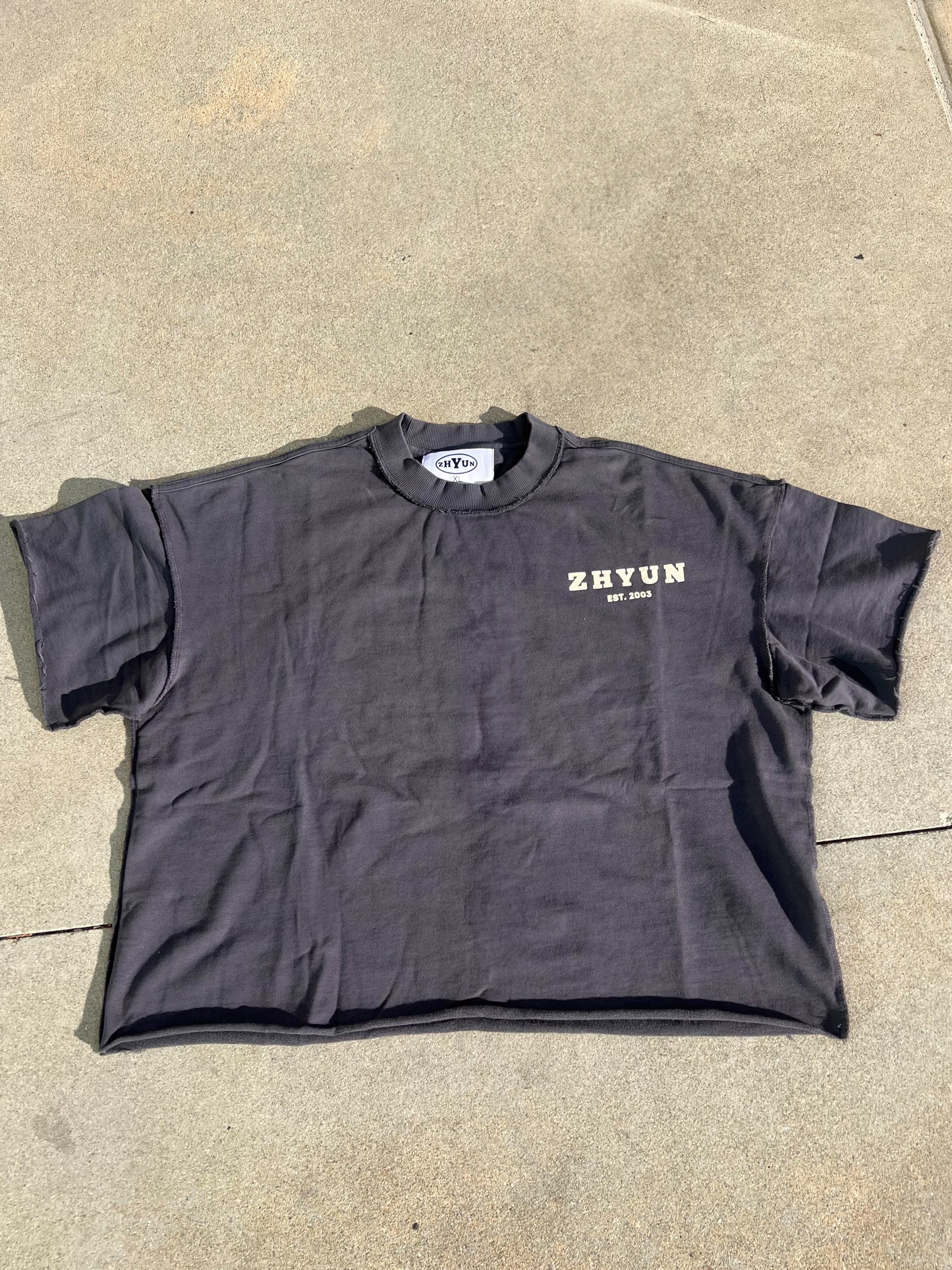 ZHYUN REVERSE SweatTee